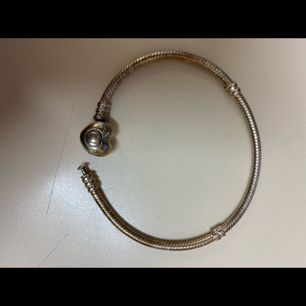 PANDORA  SILVER BANGLE LOGO HEART CLASP BRACELET